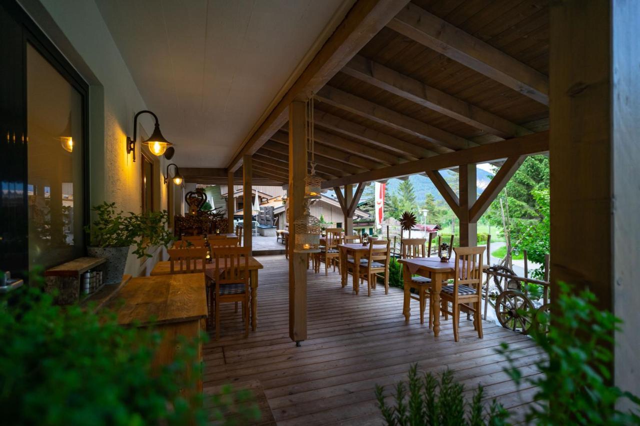 Hotel Landhaus Tirolerherz Sankt Ulrich am Pillersee ภายนอก รูปภาพ