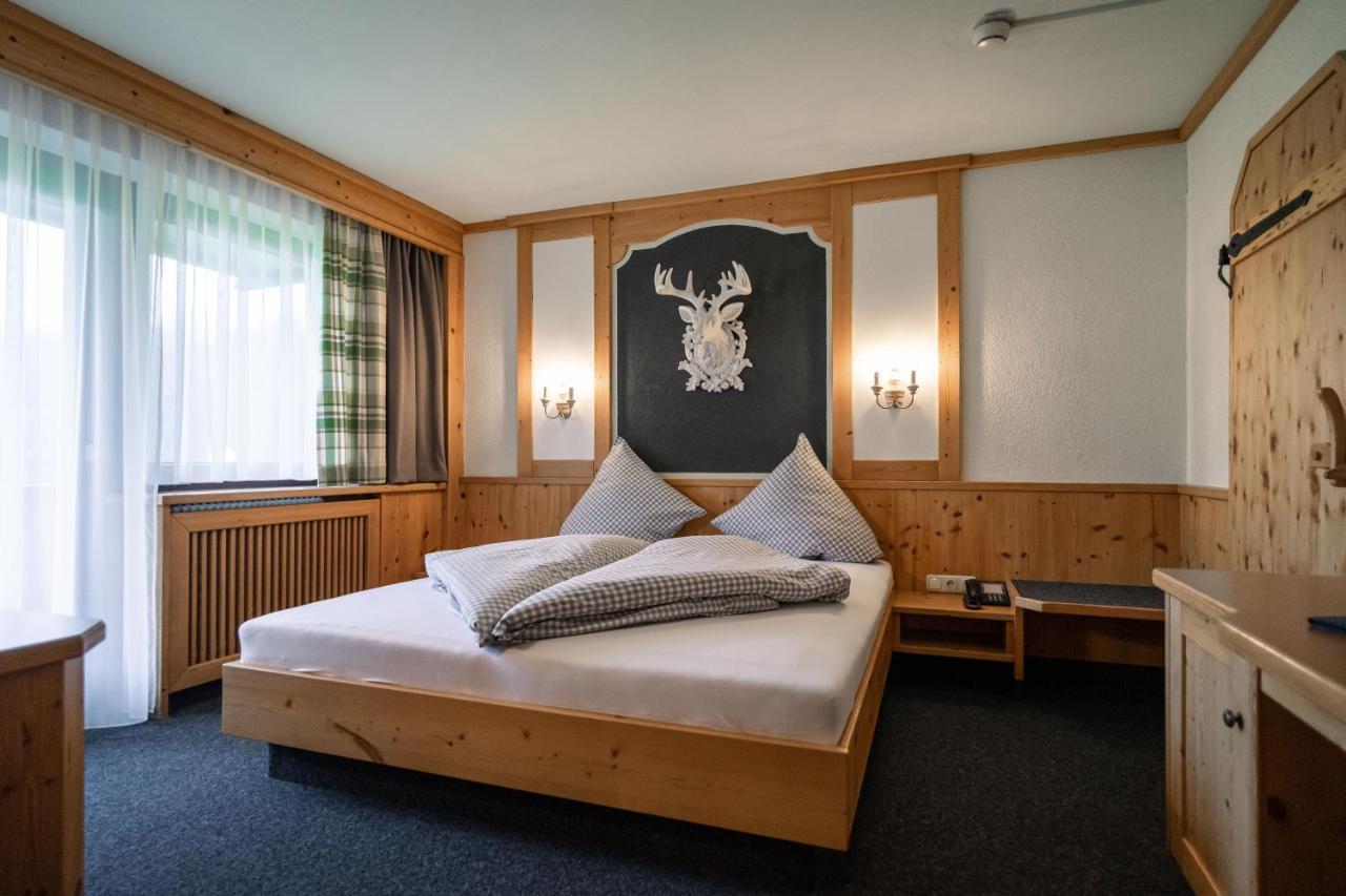 Hotel Landhaus Tirolerherz Sankt Ulrich am Pillersee ภายนอก รูปภาพ