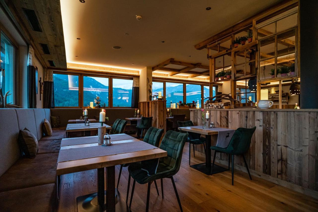 Hotel Landhaus Tirolerherz Sankt Ulrich am Pillersee ภายนอก รูปภาพ
