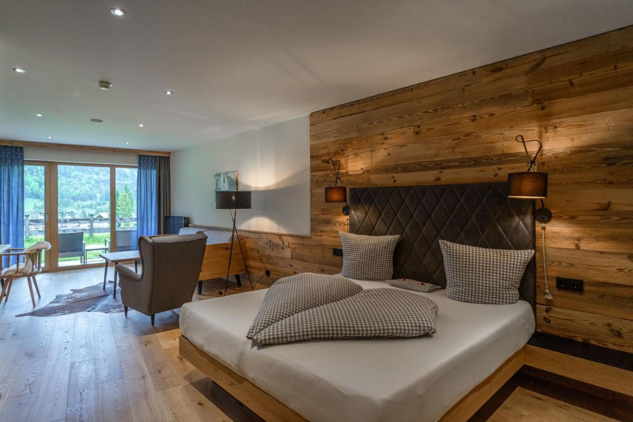 Hotel Landhaus Tirolerherz Sankt Ulrich am Pillersee ภายนอก รูปภาพ