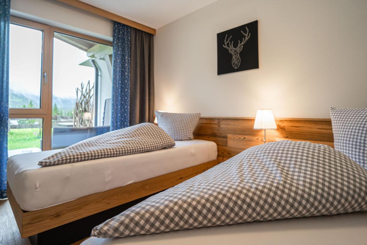 Hotel Landhaus Tirolerherz Sankt Ulrich am Pillersee ภายนอก รูปภาพ