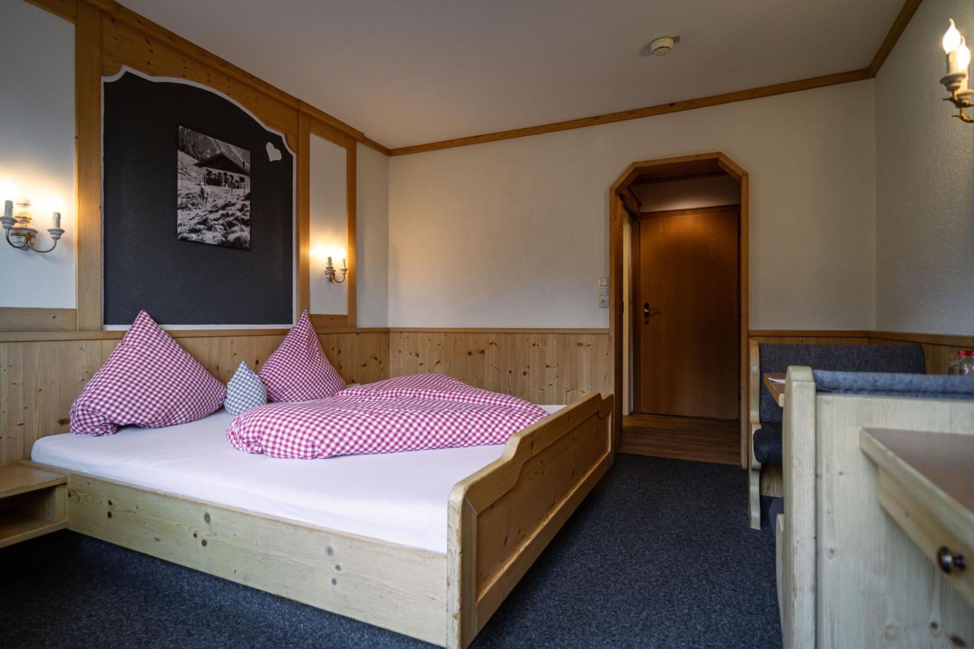 Hotel Landhaus Tirolerherz Sankt Ulrich am Pillersee ห้อง รูปภาพ