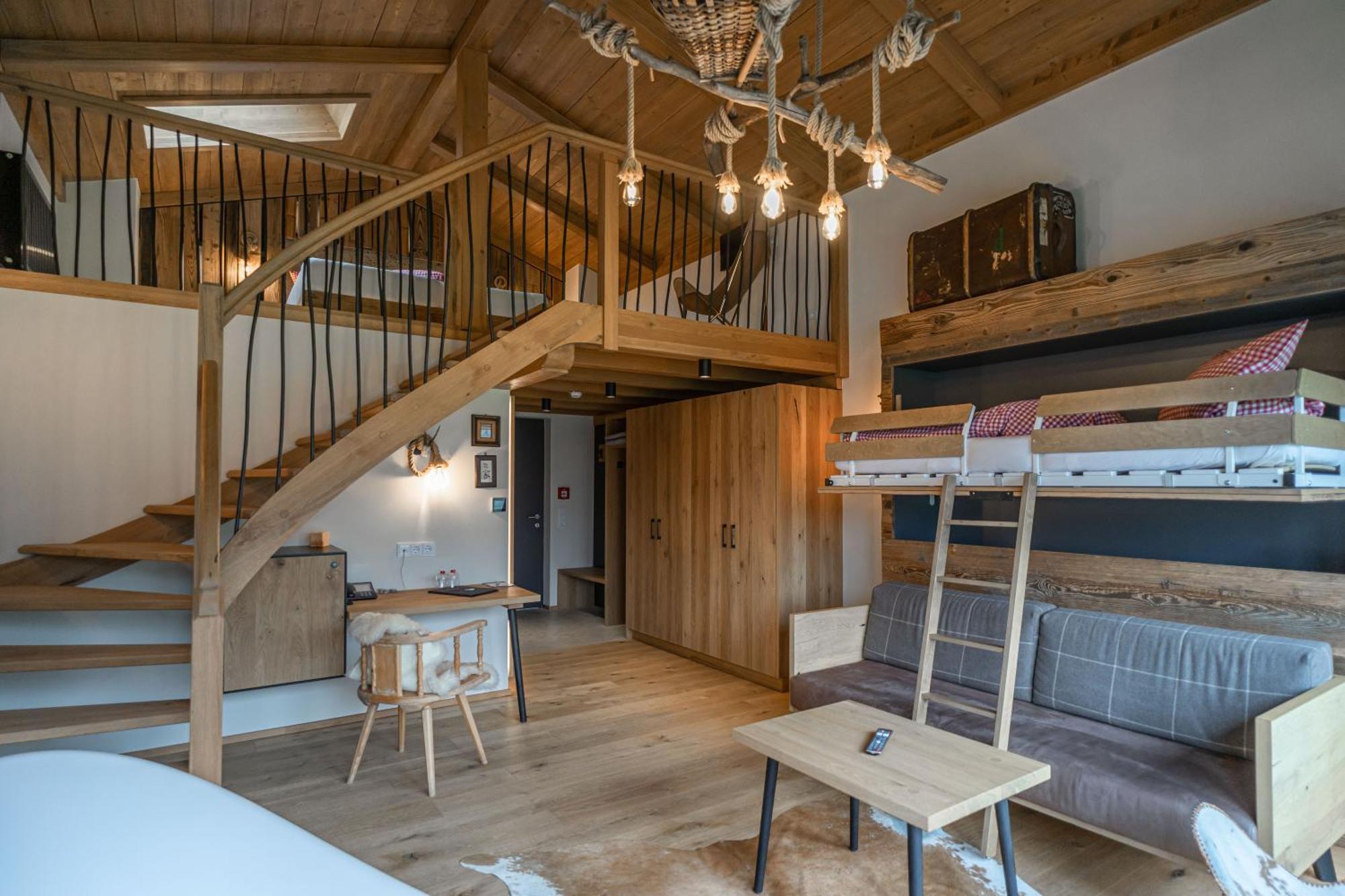 Hotel Landhaus Tirolerherz Sankt Ulrich am Pillersee ห้อง รูปภาพ